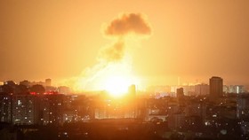 FOTO: Kehancuran di Kyiv Pasca Serangan Rusia Pakai Rudal Korut