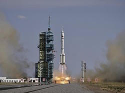 Tiongkok Terus Tancap Gas di Antariksa, Shenzhou-20 Mengudara