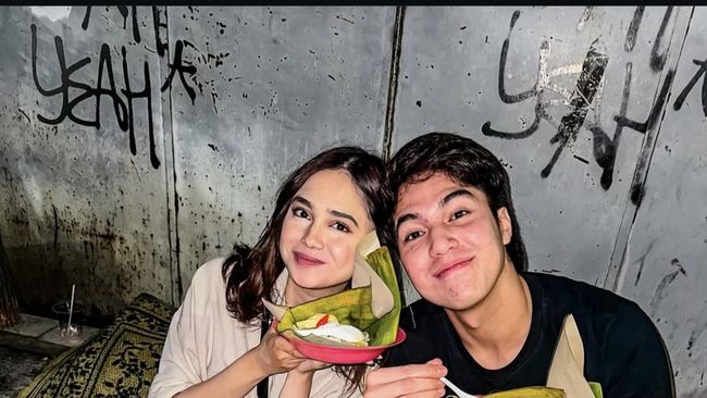 Unggahan Keluarga soal El Rumi dan Syifa Hadju Lamaran, Diduga Settingan