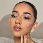 Tren Makeup Musim Panas Anti Kusam! Cherry Blossom Blush Bikin Wajah Fresh