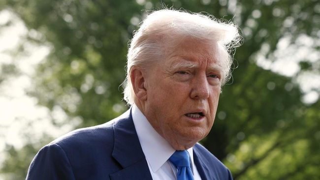 Trump mengonfirmasi tidak akan nonton Super Bowl 2026 (8/2) di Levi's Stadium dengan alasan stadion kejauhan.