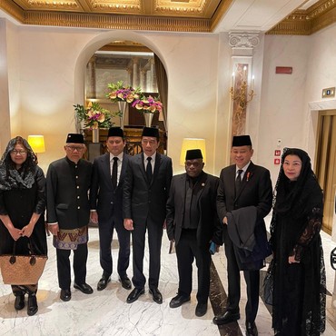 6 Momen Jokowi Hadiri Pemakaman Paus Fransiskus yang Jadi Sorotan