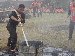Serunya Fun Games Simulasi Kebakaran Hutan di Jambore Karhutla Riau