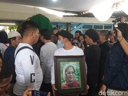 Komitmen Bunda Iffet Agar Generasi Muda Bebas Narkoba