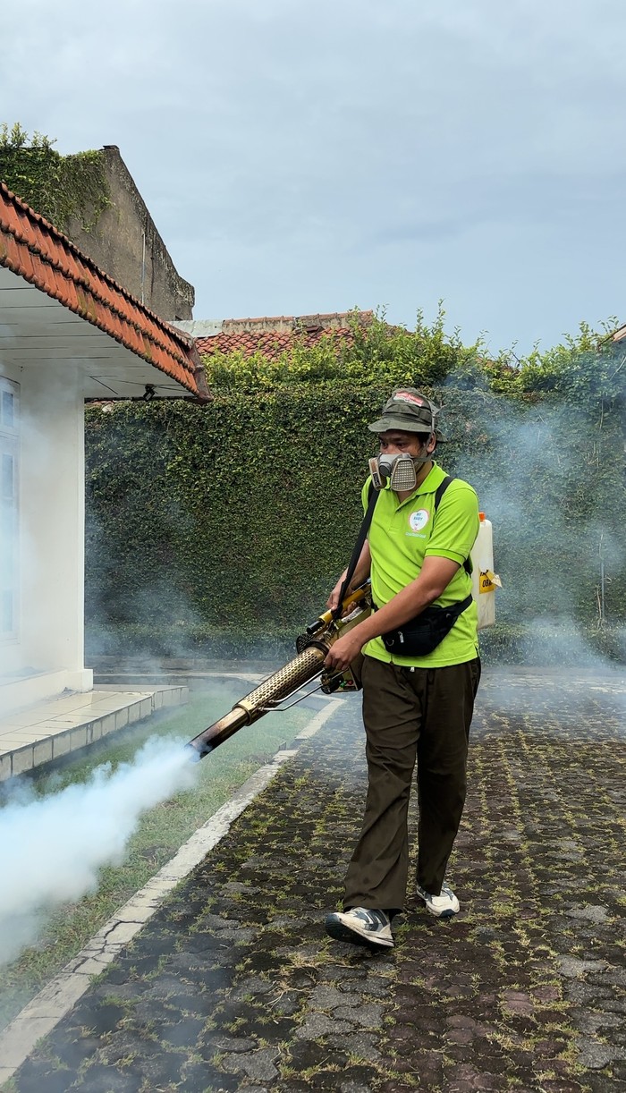 Gerakan berantas nyamuk DBD
