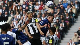 Klasemen Liga Inggris: Man City Digeser Newcastle