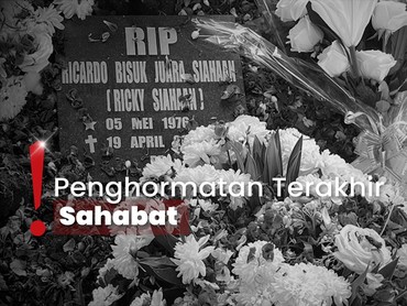 Keluarga Lepas Ricky Siahaan dengan Iringan Musik Band Smashing Pumpkin
