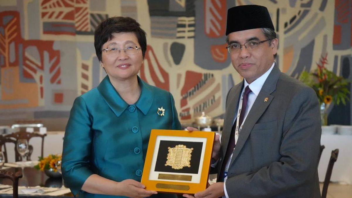 Menaker Jajaki Kerja Sama Penyiapan Tenaga Kerja dengan UEA dan RRT