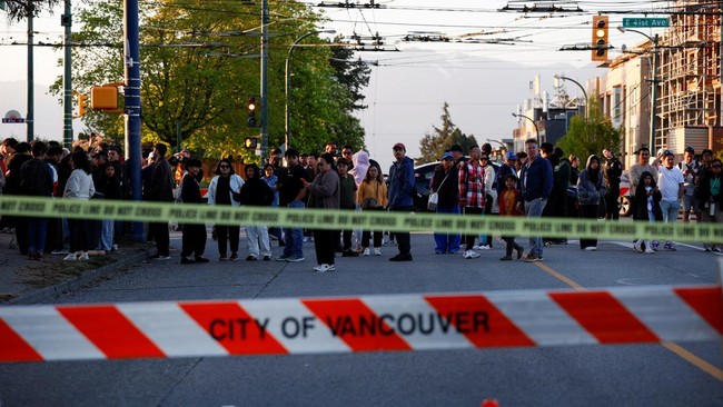 FOTO: Duka Warga Vancouver Kenang Korban Tragedi Festival Filipina
