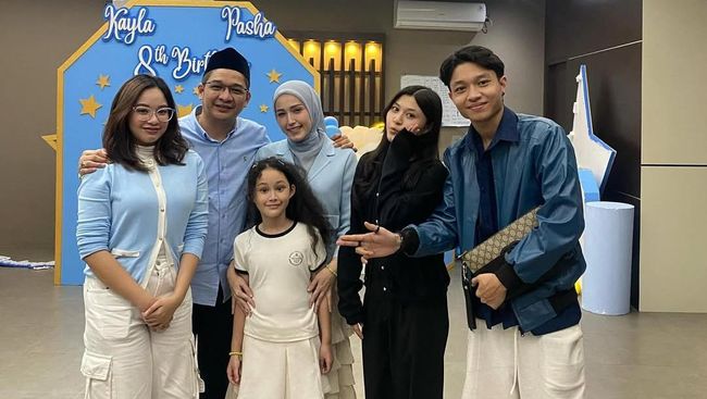 Adelia Pamer Momen Kompak Kiesha Alvaro Rayakan Ultah Anaknya, Visual Menawan Disorot