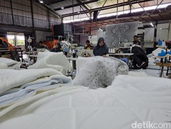 Cerita UMKM Surabaya Pantang Menyerah Bangkitkan Usaha Berkat Marketplace