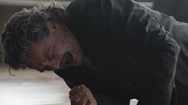 Neil Druckmann selaku co-creator dan Halley Gross sebagai penulis naskah keluar dari The Last of Us jelang produksi season 3.