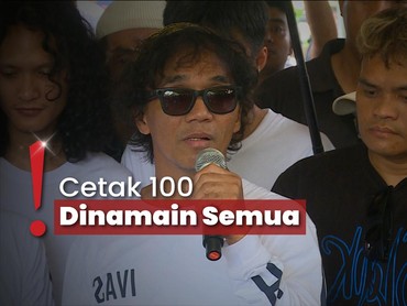 Keluarga Pakai Kaus Inisial yang Disiapkan Bunda Iffet Untuk Pemakamannya