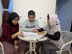 Berhenti dari Sekolah, Guru Ini Sukses Dirikan Bimbingan Belajar