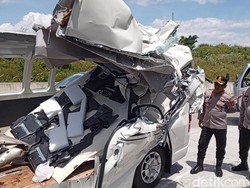 Kecelakaan Maut di Tol Cisumdawu Diduga Akibat Sopir Travel Mengantuk