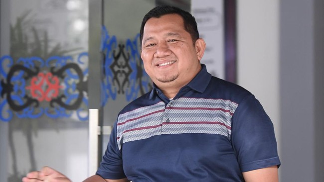 KPK memeriksa Bupati Penajam Paser Utara Mudyat Noor sebagai saksi kasus dugaan gratifikasi dan TPPU mantan Bupati Kutai Kartanegara Rita Widyasari.