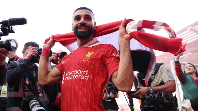 Tindakan Darwin Nunez yang menyemprotkan sampanye ke Mohamed Salah viral di media sosial. Namun, Liverpool selalu menjaga pemain muslim mereka dengan baik.