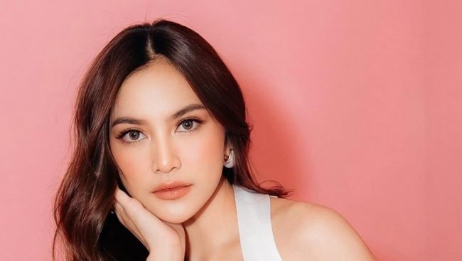 Anjing Kesayangan Mati, Mahalini Sampai Gelar Prosesi Pemakaman Khusus