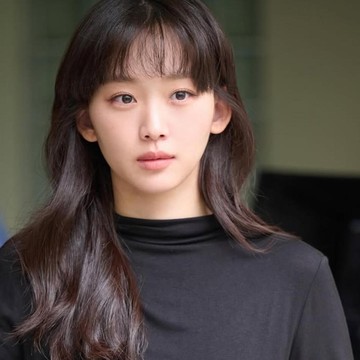 Jin Ki Joo Jadi Artis Pertama yang Bergabung di Agensi Baru Jo In Sung dan Cha Tae Hyun