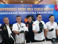 Video: Pria Madura Ditangkap di Bandara Batam, Sembunyikan Sabu di Sandal