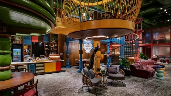 img-title 25hours Hotel The Oddbird Jakarta Resmi Dibuka, Tawarkan Pengalaman Estetik nan Unik!
