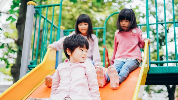 Anak Korea lebih tinggi dari Jepang Anak Korea lebih tinggi dari Jepang