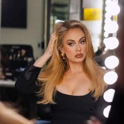 11 Seleb A-List Hollywood yang Nggak Pernah ke Met Gala, Ada Angelina Jolie!