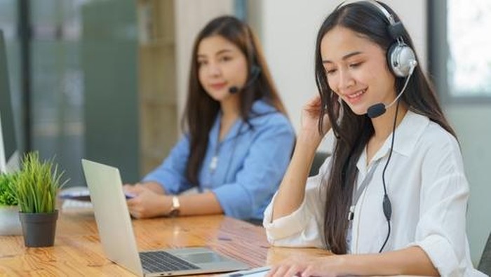 Persaingan bisnis modern menuntut layanan premium untuk meningkatkan pengalaman pelanggan.