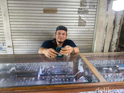 Cerita Iman dan Memudarnya Kilau Batu Akik di Lemahwungkuk Cirebon