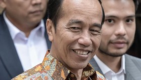 Relawan Jokowi Polisikan Roy Suryo Cs di Semarang, Solo dan Sleman