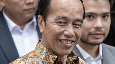 Jokowi Disebut Perlihatkan Ijazah SD hingga UGM ke Polda Metro Jaya