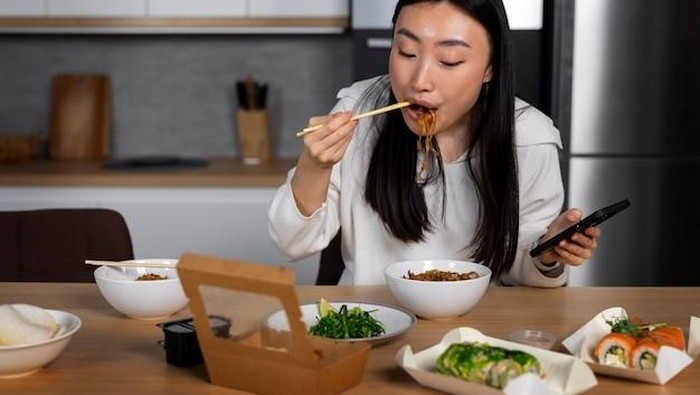 3 Makanan Ini Sering Dikonsumsi dengan Cara yang Keliru, Duh!