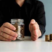 4 Cara Efektif Agar Dana Darurat Tetap Jalan Meski Gaji 'Pas-pasan'