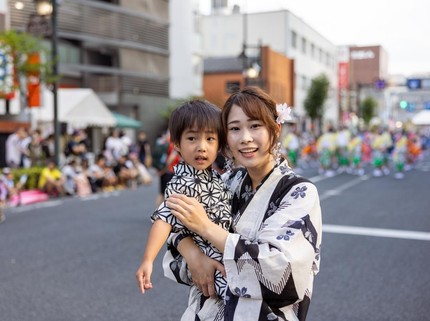 Liburan Ke Jepang, Ini Rekomendasi Oleh-oleh Unik dan Enak untuk Si Kecil