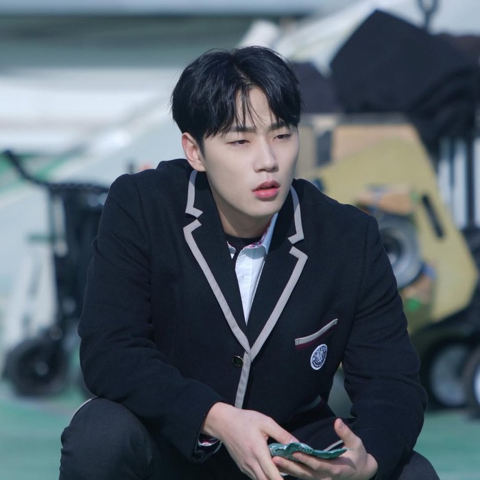 Titik balik dalam karier Lee Min Jae adalah ketika dirinya membintangi drama Crash Course in Romance (2023) bersama Roh Yoon Seo dan Lee Chae Min. Perlahan, sang aktor mulai didapuk sebagai pemeran utama di beberapa drama Korea./ Foto: instagram.com/__min