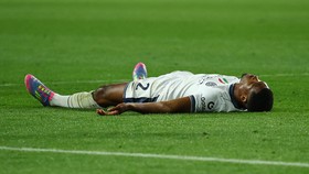 Denzel Dumfries Jadi Mimpi Buruk Barcelona di Liga Champions
