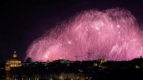 FOTO: Gemerlap Langit Kala Festival Kembang Api Internasional Malta