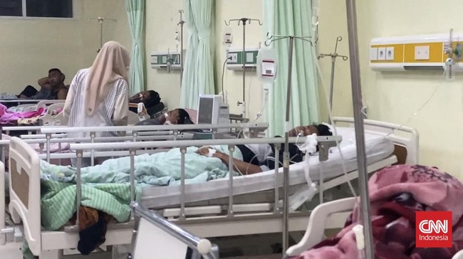 Sebanyak 32 anak di Desa Cipamingkis, Kecamatan Cidolog, Kabupaten Sukabumi, mengalami gejala keracunan massal sejak Rabu (6/8).