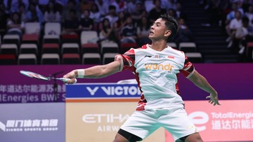 Berita Panas dari Dunia Sport CNN : Hasil Sudirman Cup: Alwi Farhan Menang, Indonesia Samakan Skor 1-1