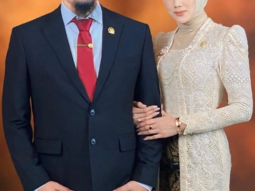 Pamer Kemesraan dengan Mulan Jameela, Ahmad Dhani Kena Hujat