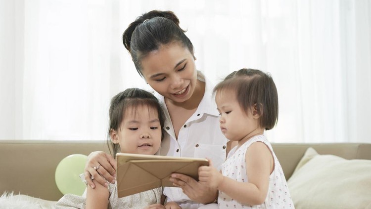 Anak bertanya mengapa Anak bertanya mengapa
