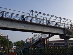 Pemkot Bongkar Atap JPO Stasiun Bogor: Kondisi Sudah Keropos