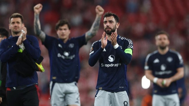 Inggris Bidik Sejarah 6 Wakil di Liga Champions Inggris berpeluang mencetak sejarah Liga Champions dengan memiliki enam wakil setelah Manchester United vs Tottenham Hotspur bisa bertemu di final Liga Europa.