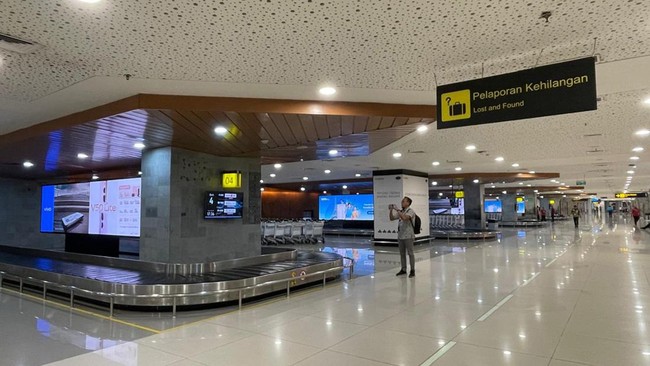 Bandara Bali Terdampak Mati Listrik, Kini Disuplai Genset Peristiwa terjadinya mati listrik atau padam di berbagai wilayah Bali juga berdampak ke Bandara I Gusti Ngurah Rai Bali, pada Jumat (2/5).