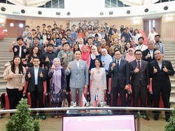 Jadi Pembicara di Universiti Malaya, Ibas Sorot Isu AI & Perubahan Iklim