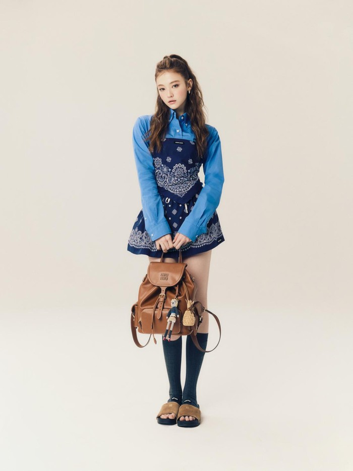 Ella MEOVV sebagai brand ambassador Miu Miu