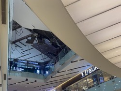 Atap Food Court Grand City Mall Ambrol, Pengunjung Kaget