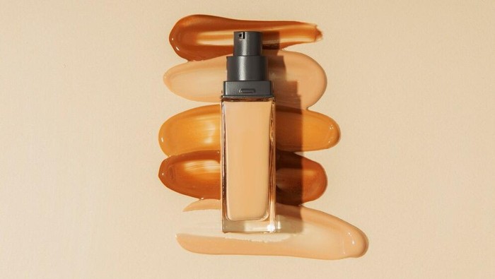 5 Cara Tepat Pilih Shade Foundation Sesuai Warna Kulit