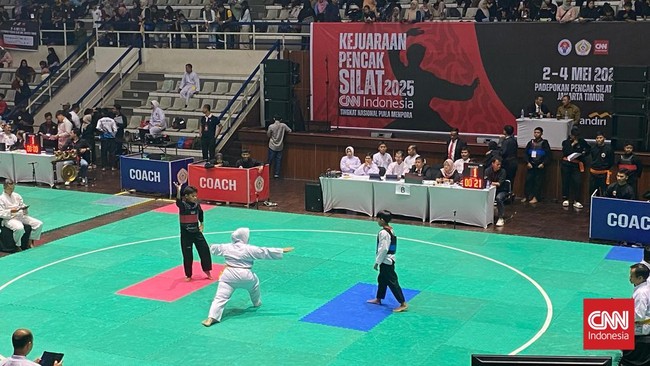 Kejuaraan Pencak Silat CNN Indonesia Piala Menpora 2025 sudah mulai digelar di Padepokan Pencak Silat TMII, Jakarta, Jumat (2/5) pagi.