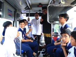 Pemkot Tangerang Luncurkan Angkutan Sekolah Gratis untuk Pelajar